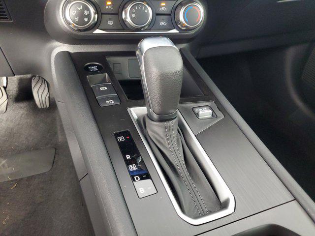 2025 Nissan Kicks SV FWD