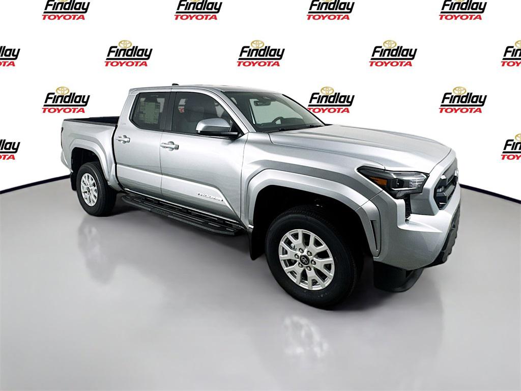 2025 Toyota Tacoma SR5's photo
