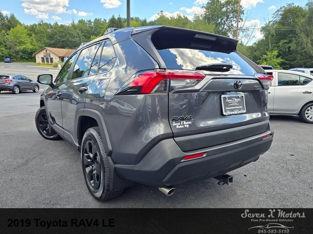 2019 Toyota RAV4 LE