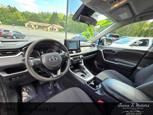 2019 Toyota RAV4 LE