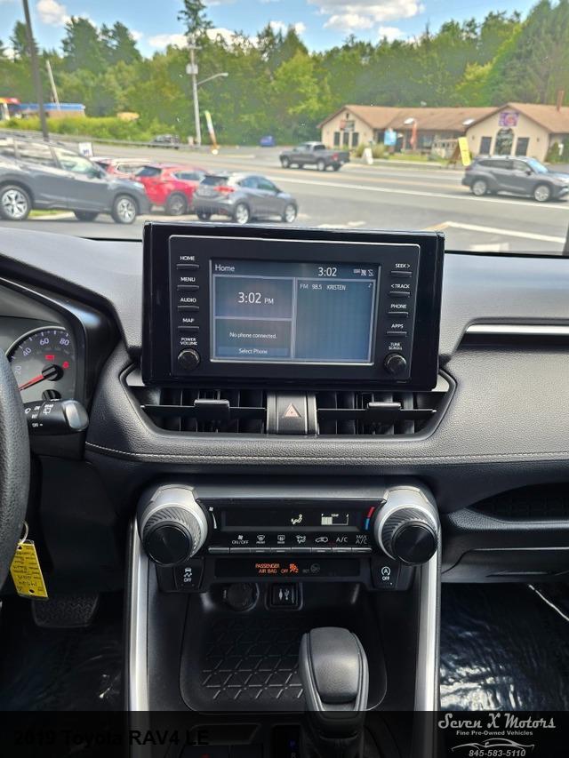 2019 Toyota RAV4 LE