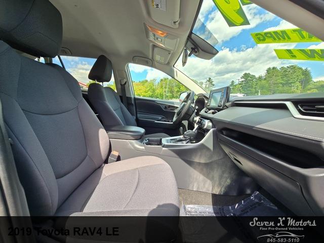 2019 Toyota RAV4 LE