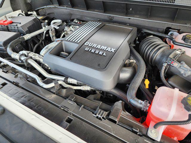 2025 Chevrolet Silverado 1500 4WD Crew Cab Standard Bed LT