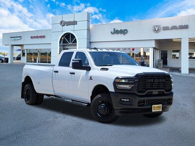 2026 RAM Ram 3500 RAM 3500 TRADESMAN CREW CAB 4X4 8 BOX