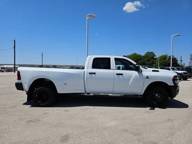 2026 RAM Ram 3500 RAM 3500 TRADESMAN CREW CAB 4X4 8 BOX