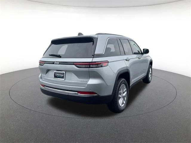 2025 Jeep Grand Cherokee GRAND CHEROKEE LAREDO X 4X4