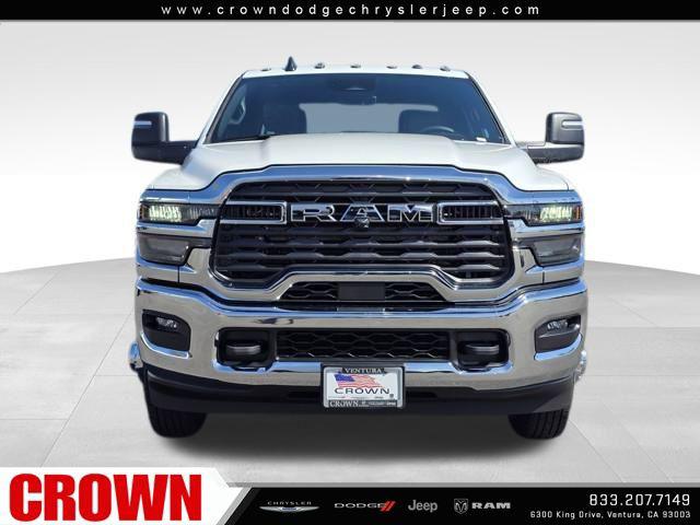2026 RAM Ram 3500 Chassis Cab RAM 3500 TRADESMAN CREW CAB CHASSIS 4X2 60 CA 2026 RAM Ram 3500 Chassis Cab RAM 3500 TRADESMAN CREW CAB CHASSIS 4X2 60 CA