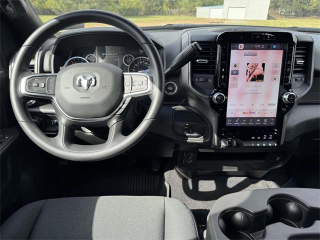 2026 RAM Ram 3500 RAM 3500 TRADESMAN CREW CAB 4X4 64 BOX