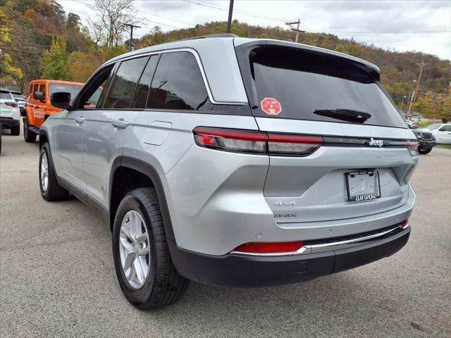 2025 Jeep Grand Cherokee GRAND CHEROKEE LAREDO X 4X4