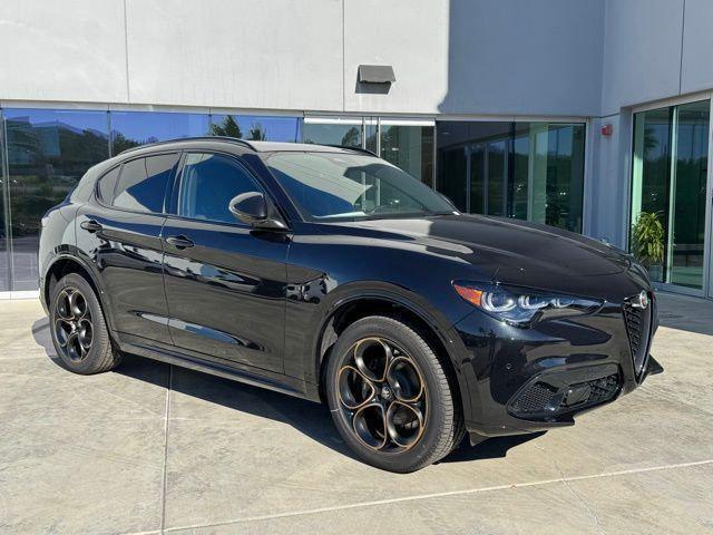 2025 Alfa Romeo Stelvio STELVIO INTENSA AWD