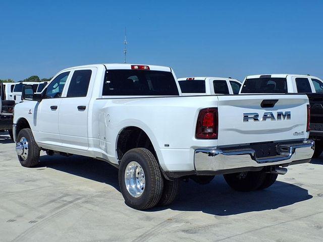 2026 RAM Ram 3500 RAM 3500 TRADESMAN CREW CAB 4X4 8 BOX