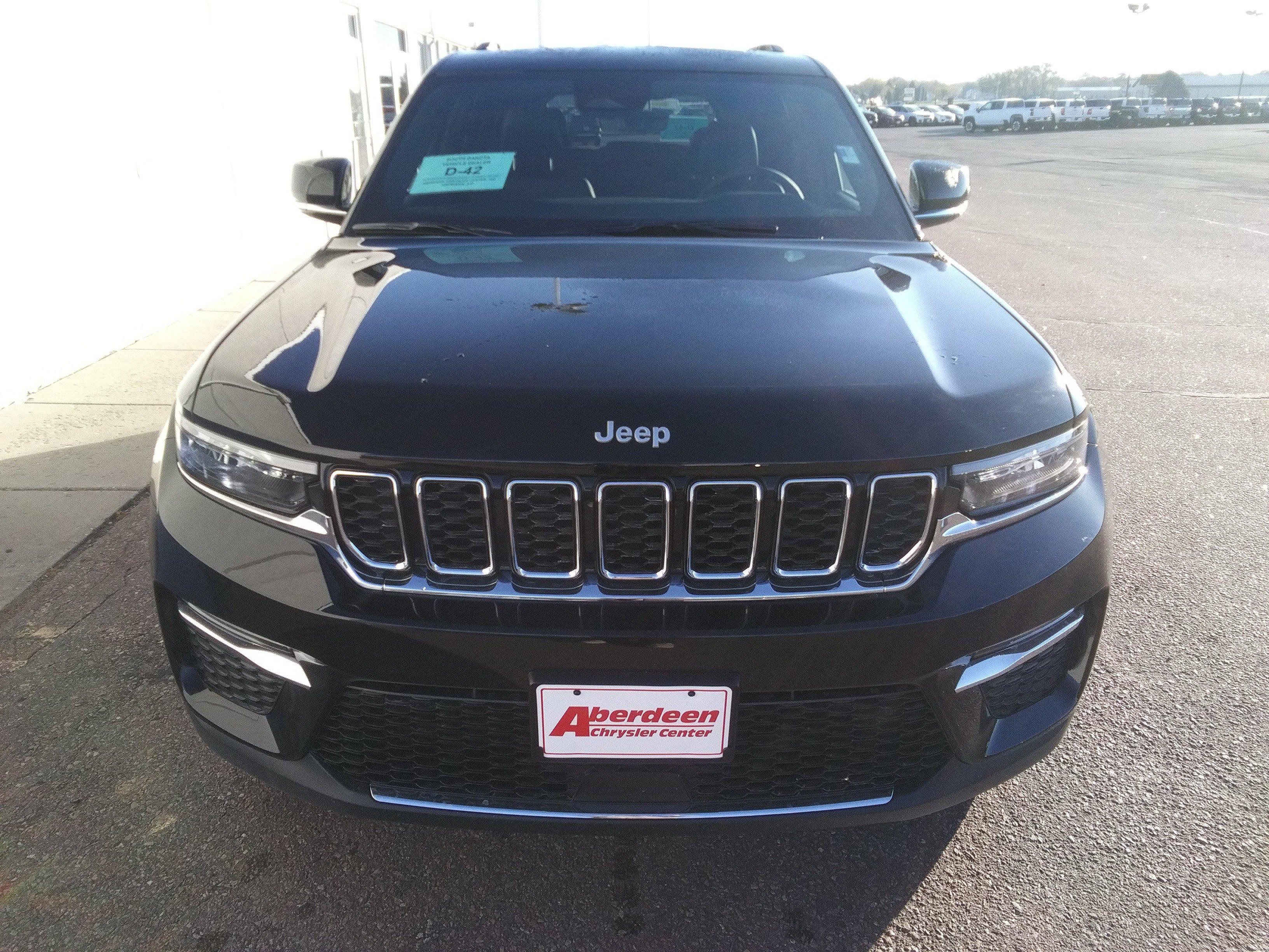 2025 Jeep Grand Cherokee GRAND CHEROKEE LIMITED 4X4