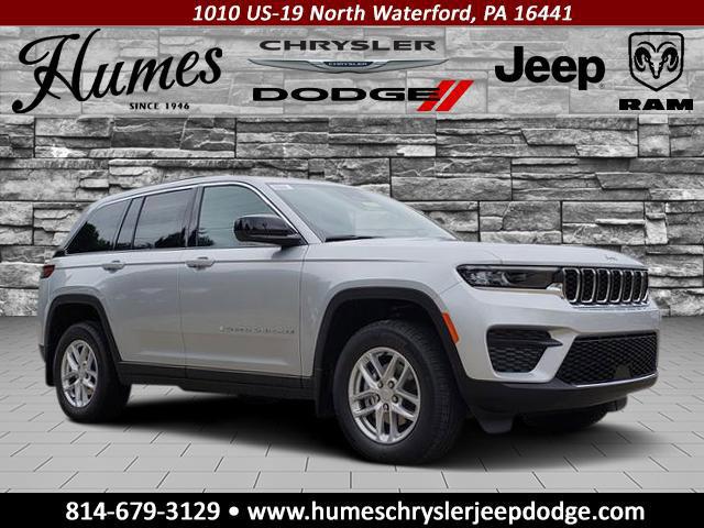 2025 Jeep Grand Cherokee GRAND CHEROKEE LAREDO X 4X4