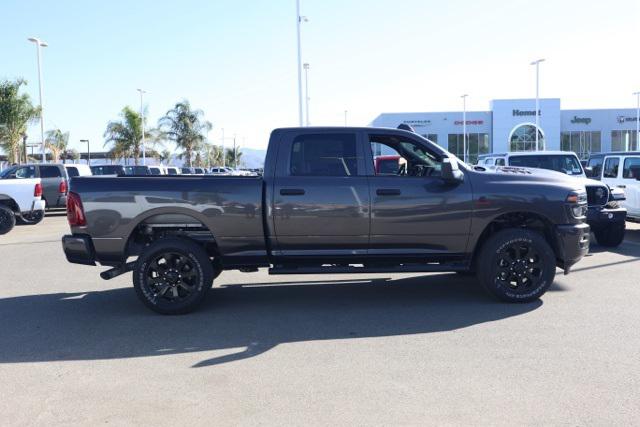 2026 RAM Ram 2500 RAM 2500 BLACK EXPRESS CREW CAB 4X4 64 BOX