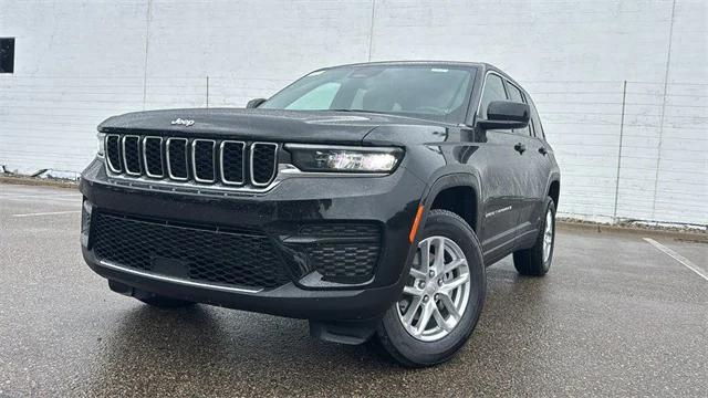 2025 Jeep Grand Cherokee GRAND CHEROKEE LAREDO X 4X4 2025 Jeep Grand Cherokee GRAND CHEROKEE LAREDO X 4X4