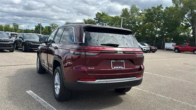 2025 Jeep Grand Cherokee GRAND CHEROKEE LAREDO X 4X4 2025 Jeep Grand Cherokee GRAND CHEROKEE LAREDO X 4X4