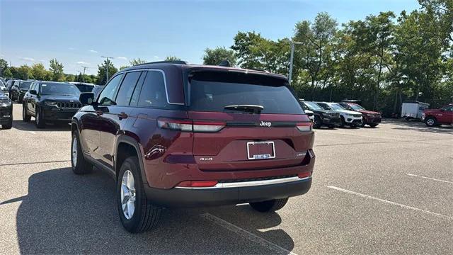 2025 Jeep Grand Cherokee GRAND CHEROKEE LAREDO X 4X4 2025 Jeep Grand Cherokee GRAND CHEROKEE LAREDO X 4X4