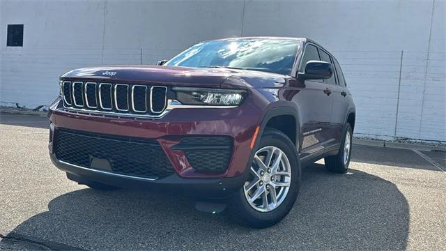 2025 Jeep Grand Cherokee GRAND CHEROKEE LAREDO X 4X4 2025 Jeep Grand Cherokee GRAND CHEROKEE LAREDO X 4X4