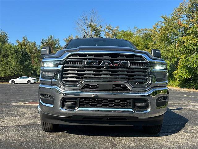2026 RAM Ram 3500 Chassis Cab RAM 3500 TRADESMAN CREW CAB CHASSIS 4X4 60 CA 2026 RAM Ram 3500 Chassis Cab RAM 3500 TRADESMAN CREW CAB CHASSIS 4X4 60 CA