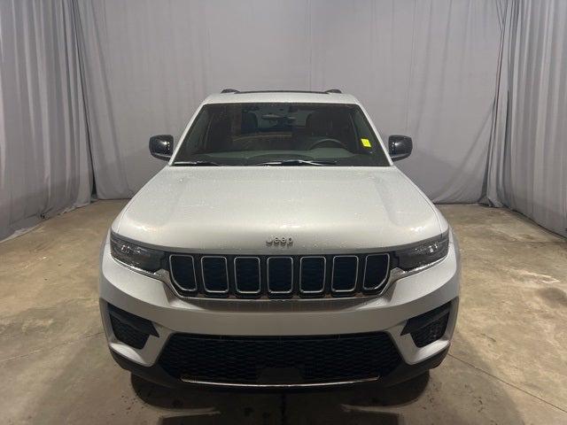 2025 Jeep Grand Cherokee GRAND CHEROKEE LAREDO X 4X4 2025 Jeep Grand Cherokee GRAND CHEROKEE LAREDO X 4X4