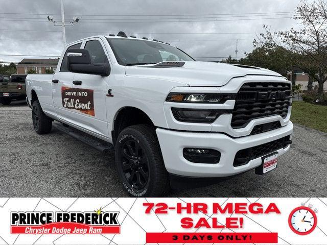 2026 RAM Ram 2500 RAM 2500 BLACK EXPRESS CREW CAB 4X4 8 BOX