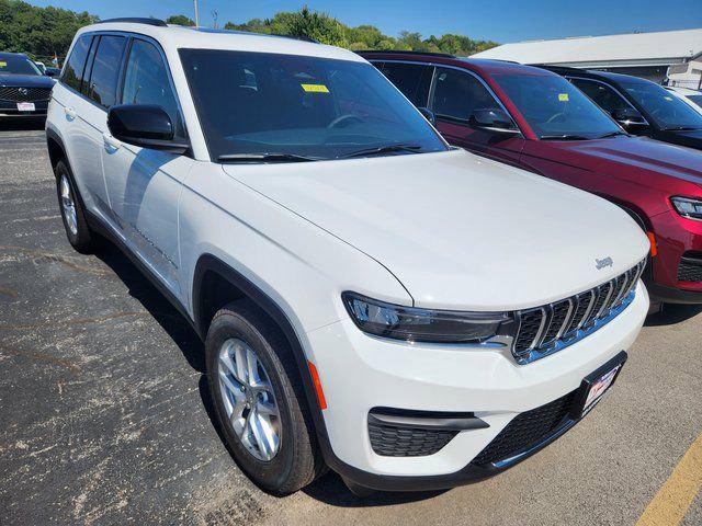 2025 Jeep Grand Cherokee GRAND CHEROKEE LAREDO X 4X4 2025 Jeep Grand Cherokee GRAND CHEROKEE LAREDO X 4X4