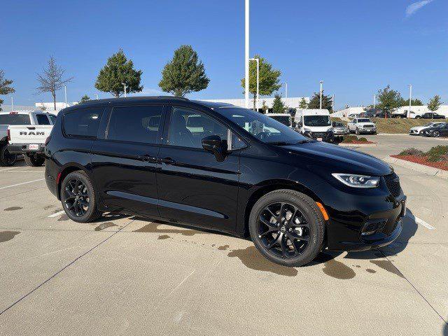 2026 Chrysler Pacifica PACIFICA LIMITED 2026 Chrysler Pacifica PACIFICA LIMITED