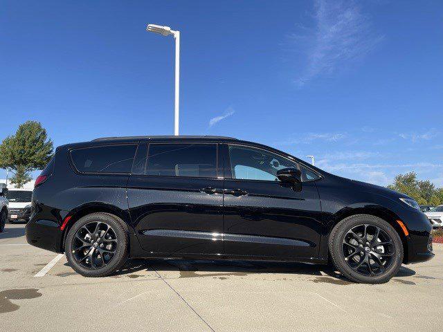 2026 Chrysler Pacifica PACIFICA LIMITED 2026 Chrysler Pacifica PACIFICA LIMITED