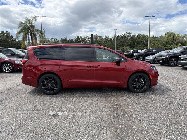 2026 Chrysler Pacifica PACIFICA LIMITED 2026 Chrysler Pacifica PACIFICA LIMITED