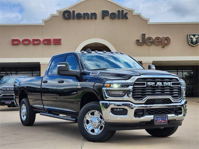 2026 RAM Ram 3500 RAM 3500 TRADESMAN CREW CAB 4X4 8 BOX