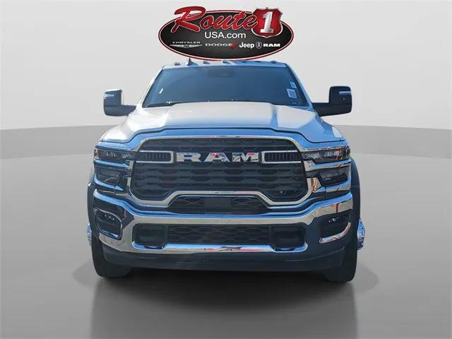 2026 RAM Ram 5500 Chassis Cab RAM 5500 TRADESMAN CHASSIS CREW CAB 4X4 84 CA 2026 RAM Ram 5500 Chassis Cab RAM 5500 TRADESMAN CHASSIS CREW CAB 4X4 84 CA