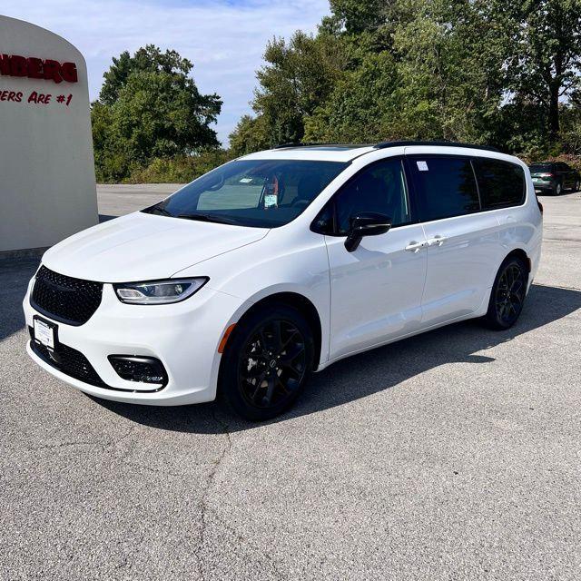 2026 Chrysler Pacifica PACIFICA LIMITED