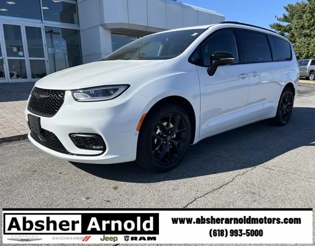 2026 Chrysler Pacifica PACIFICA LIMITED