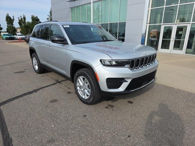 2025 Jeep Grand Cherokee GRAND CHEROKEE LAREDO X 4X4 2025 Jeep Grand Cherokee GRAND CHEROKEE LAREDO X 4X4