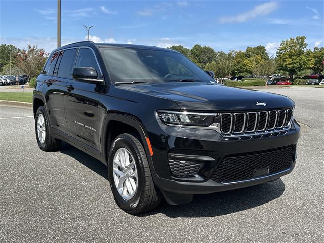 2025 Jeep Grand Cherokee GRAND CHEROKEE LAREDO X 4X4