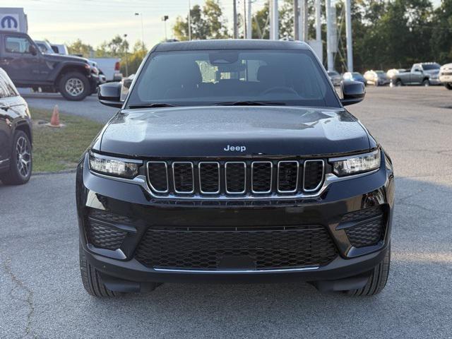 2025 Jeep Grand Cherokee GRAND CHEROKEE LAREDO X 4X4 2025 Jeep Grand Cherokee GRAND CHEROKEE LAREDO X 4X4