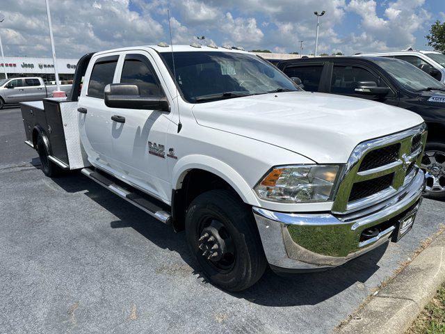 2018 RAM 3500 Chassis Tradesman/SLT/Laramie