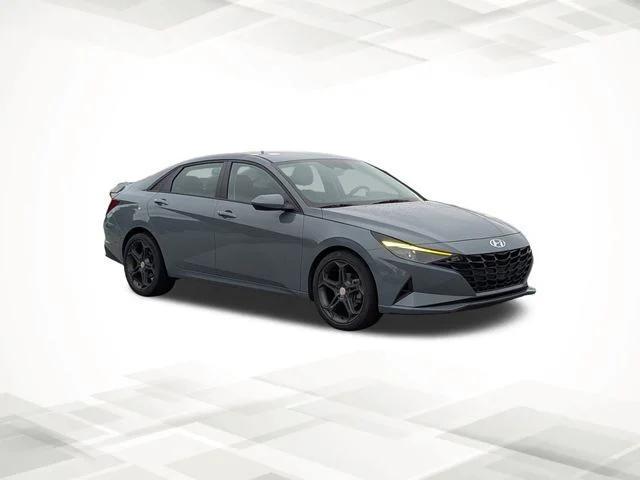 2022 Hyundai Elantra SE