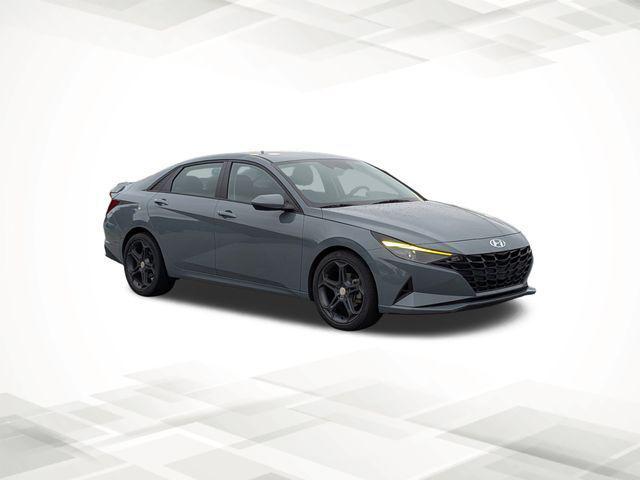 2022 Hyundai Elantra SE