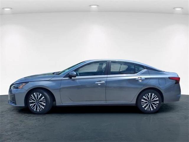 2023 Nissan Altima SV FWD