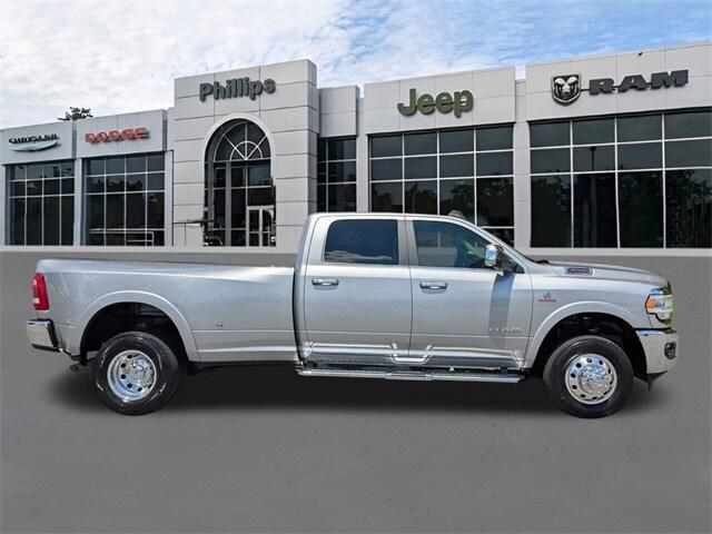 2022 RAM 3500 Laramie Crew Cab 4x4 8 Box