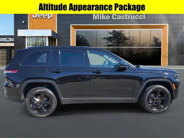 2022 Jeep Grand Cherokee Altitude 4x4