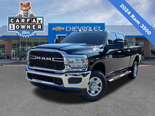 2024 RAM 3500 Tradesman Crew Cab 4x4 64 Box