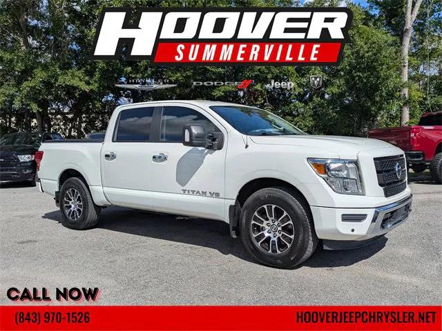 2020 Nissan TITAN Crew Cab SV 4x2