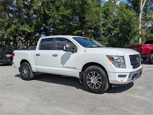 2020 Nissan TITAN Crew Cab SV 4x2
