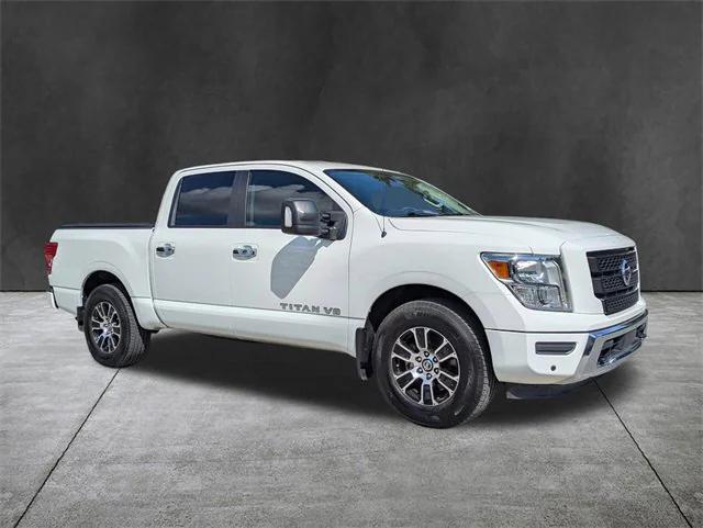 2020 Nissan TITAN Crew Cab SV 4x2