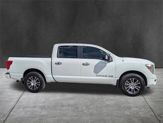 2020 Nissan TITAN Crew Cab SV 4x2