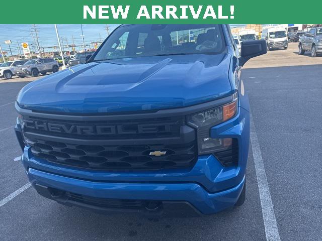 2022 Chevrolet Silverado 1500 4WD Crew Cab Short Bed Custom