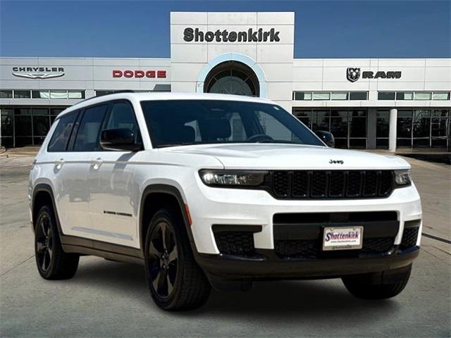 2023 Jeep Grand Cherokee L Altitude 4x2
