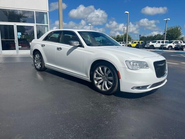2017 Chrysler 300C C